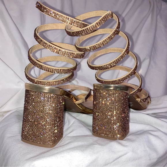 WILD DIVA LOUNGE Gold Stone Embellished SUPER CUTE/SEXY Ankle Wrap Heels - Picture 6 of 13